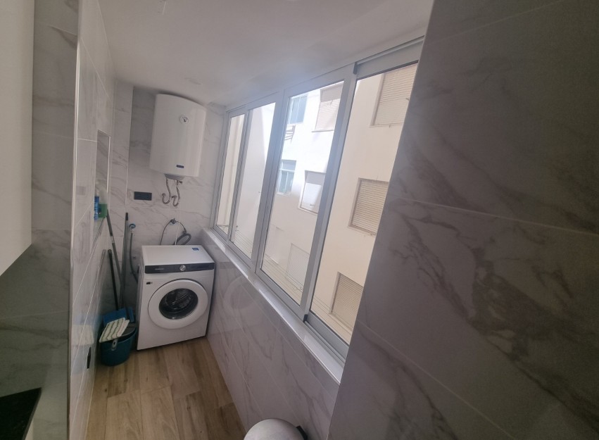 Herverkoop - Apartment - Torrevieja - Playa del Cura