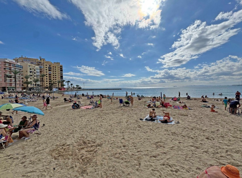 Herverkoop - Apartment - Torrevieja - Playa del Cura