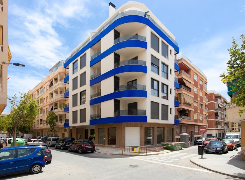 Herverkoop - Apartment - Torrevieja - Playa del Cura