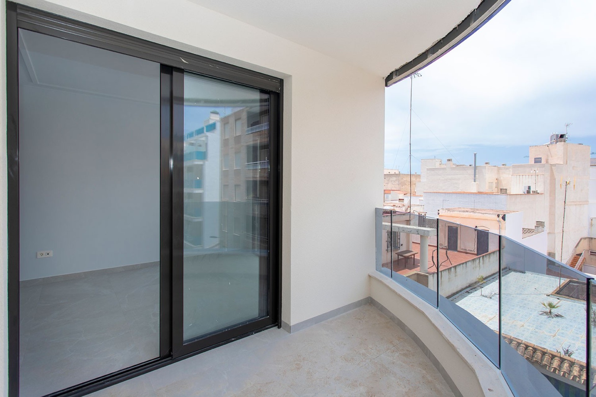Herverkoop - Apartment - Torrevieja - Playa del Cura