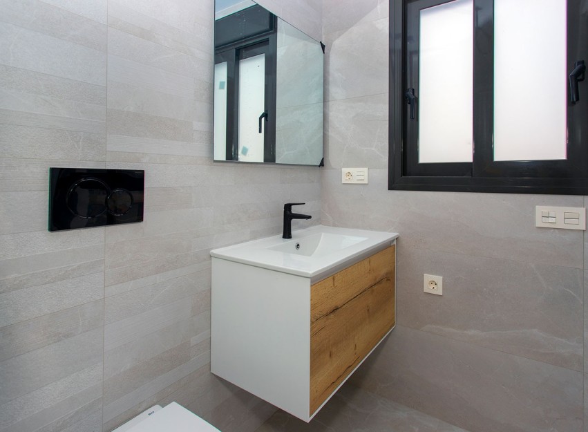 Herverkoop - Apartment - Torrevieja - Playa del Cura