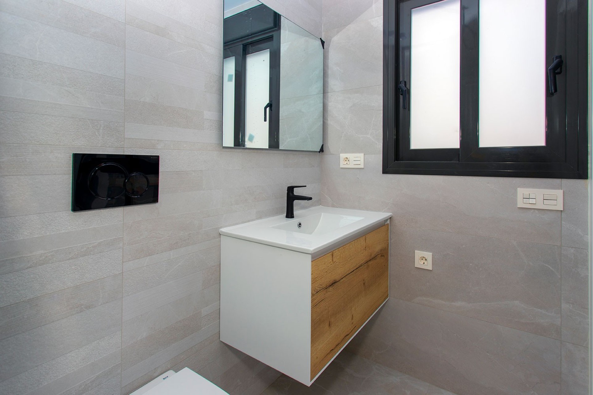 Herverkoop - Apartment - Torrevieja - Playa del Cura