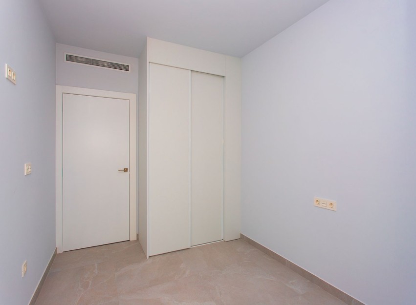 Herverkoop - Apartment - Torrevieja - Playa del Cura
