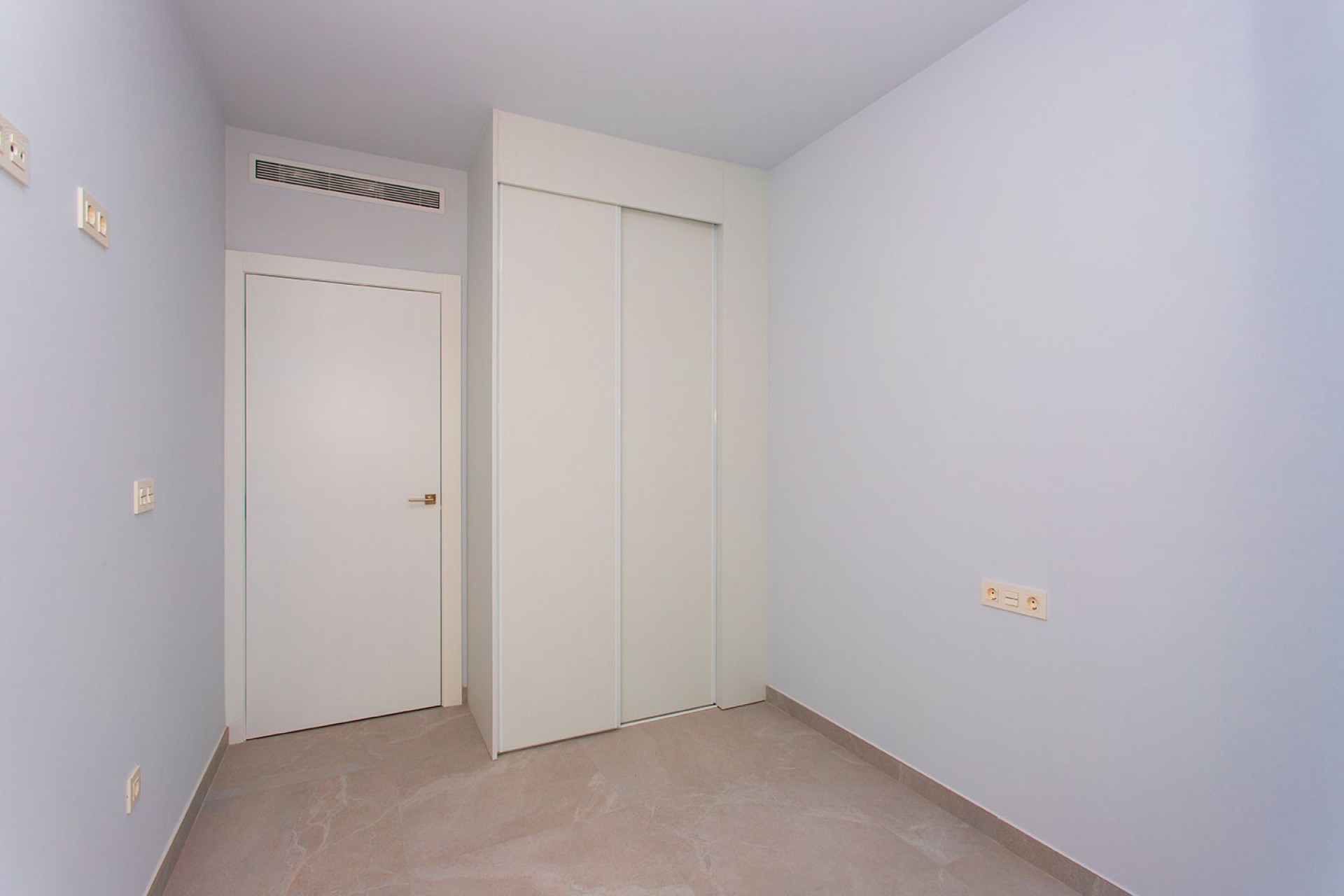 Herverkoop - Apartment - Torrevieja - Playa del Cura