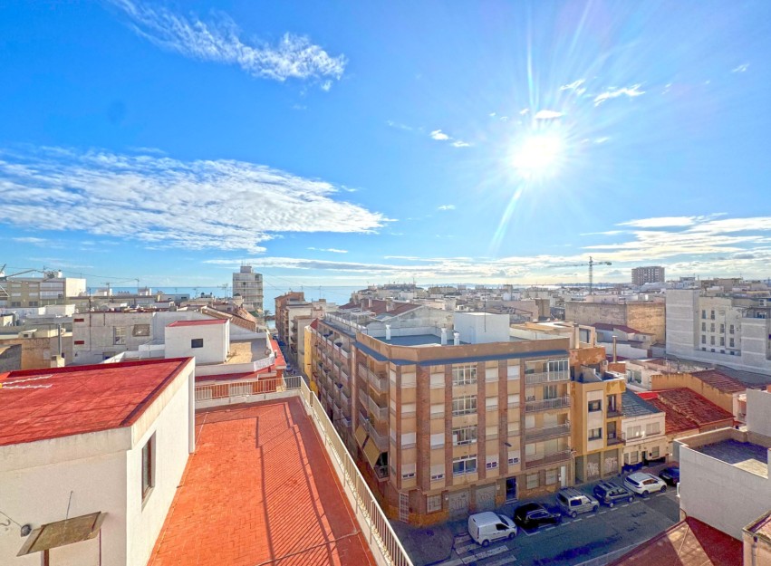 Herverkoop - Apartment - Torrevieja - Playa del Cura