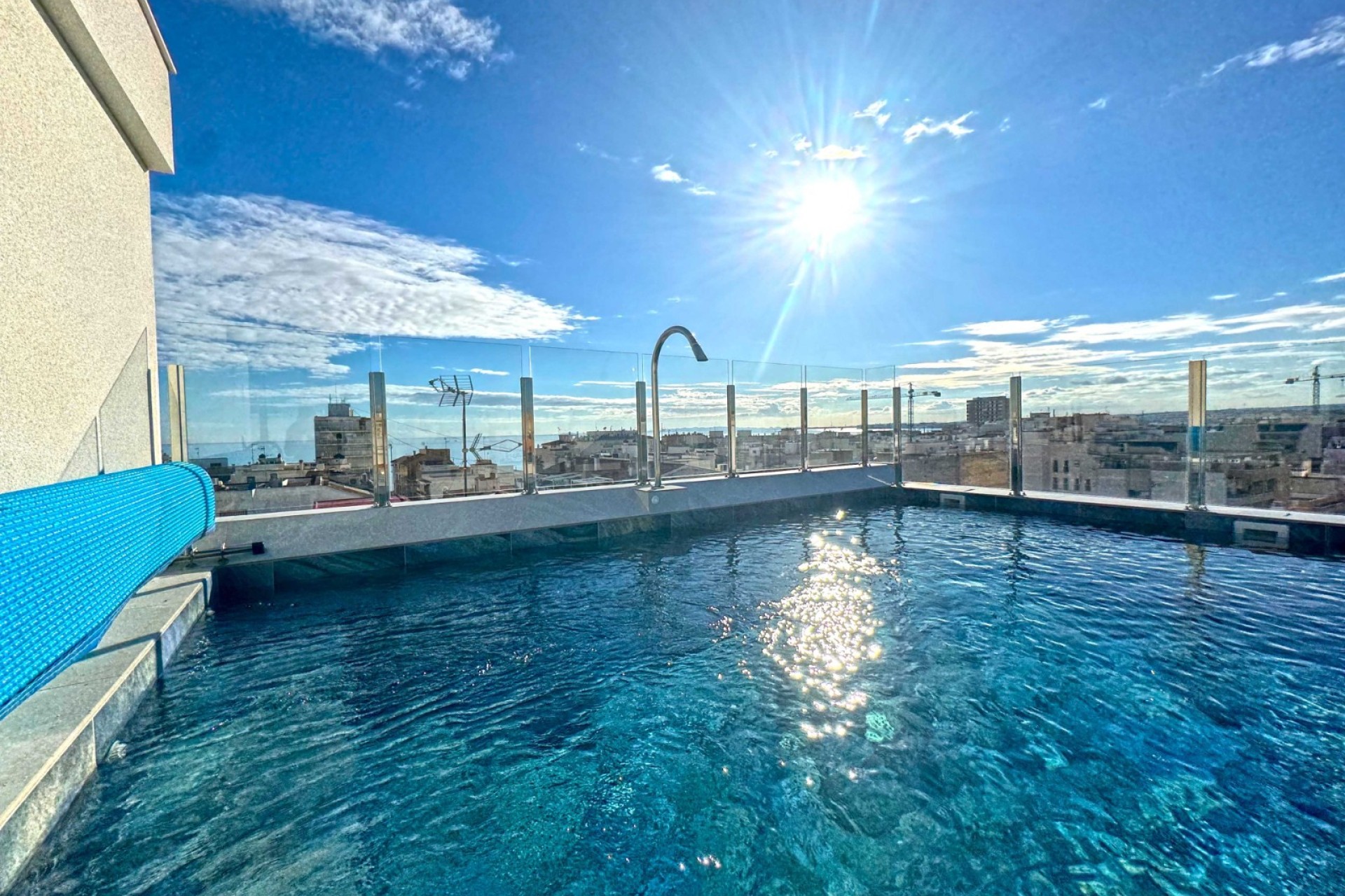 Herverkoop - Apartment - Torrevieja - Playa del Cura