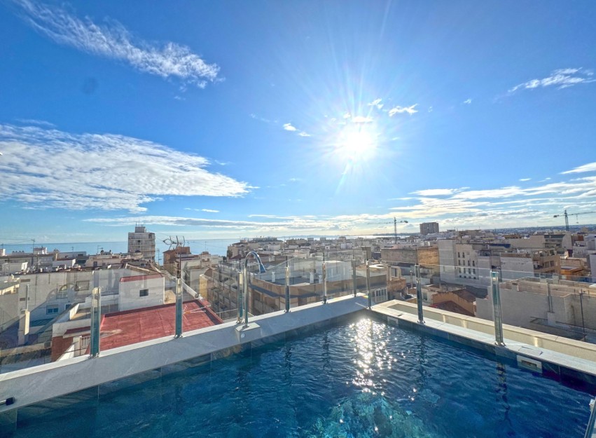 Herverkoop - Apartment - Torrevieja - Playa del Cura