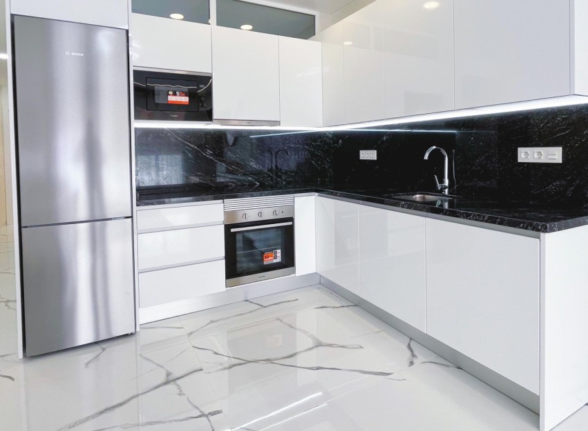 Herverkoop - Apartment - Torrevieja - Playa del Cura