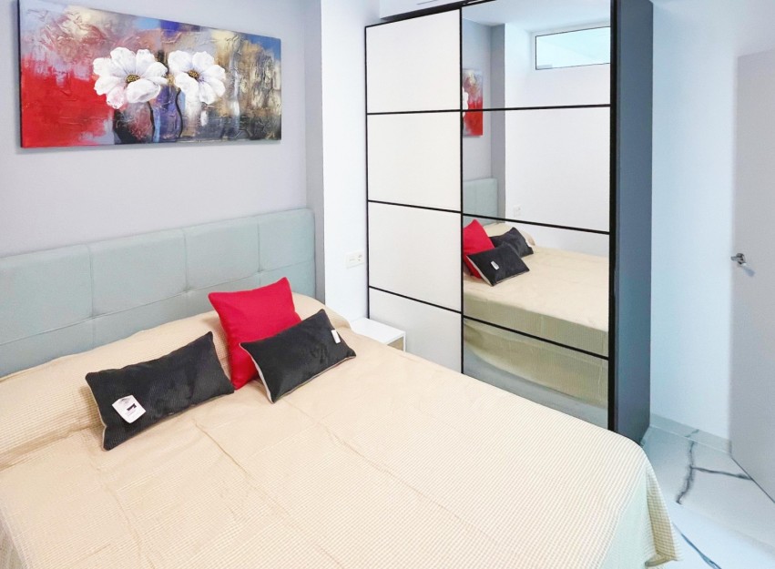 Herverkoop - Apartment - Torrevieja - Playa del Cura