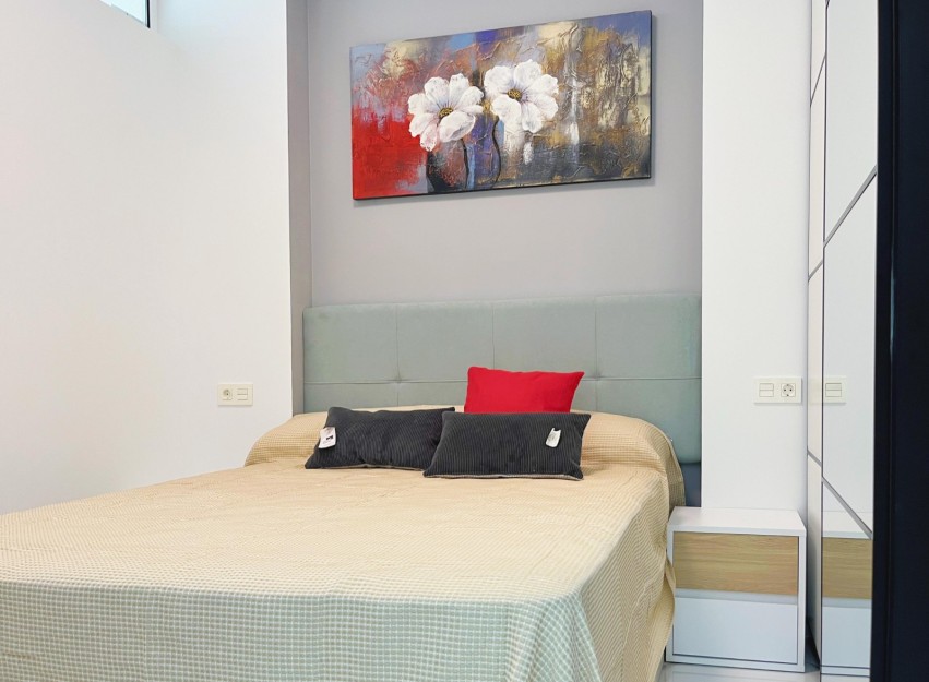Herverkoop - Apartment - Torrevieja - Playa del Cura