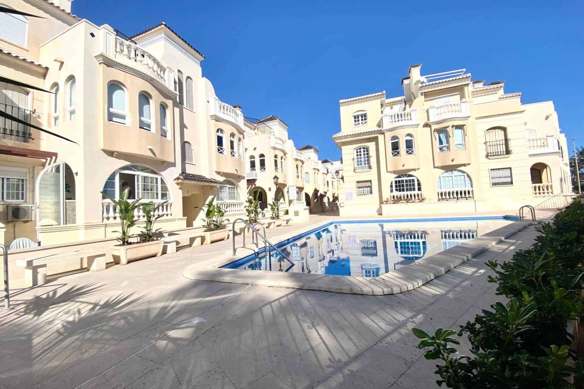 Herverkoop - Apartment - Torrevieja - Playa Los Locos