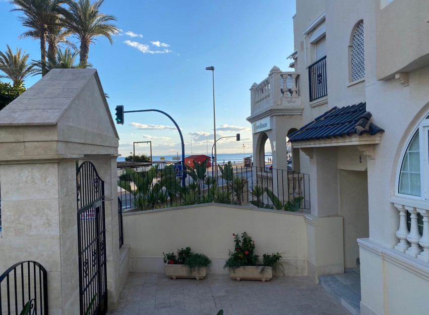 Herverkoop - Apartment - Torrevieja - Playa Los Locos