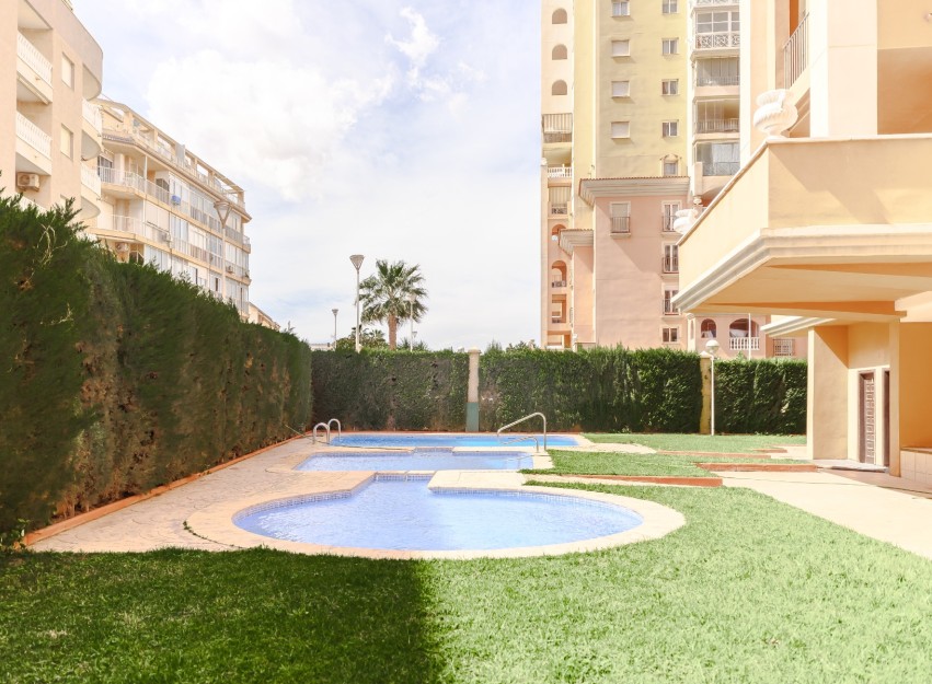 Herverkoop - Apartment - Torrevieja - Playa Los Locos