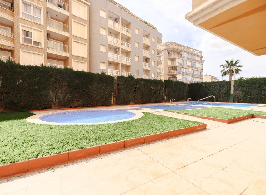 Herverkoop - Apartment - Torrevieja - Playa Los Locos