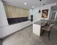 Herverkoop - Apartment - Torrevieja - Puerto
