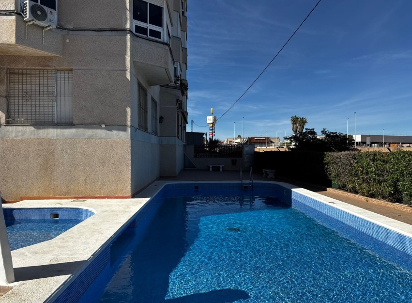 Herverkoop - Apartment - Torrevieja - Punta Prima