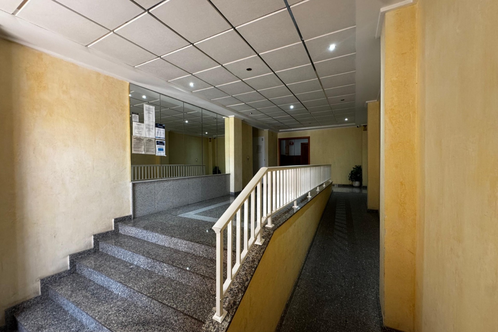 Herverkoop - Apartment - Torrevieja - Torrevieja Centro