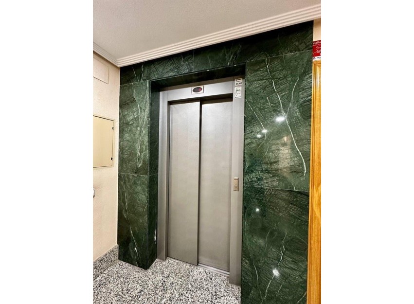 Herverkoop - Apartment - Torrevieja