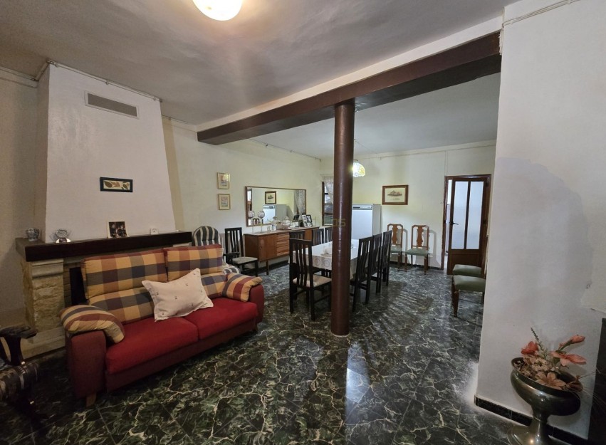 Herverkoop - Herenhuis - Salinas