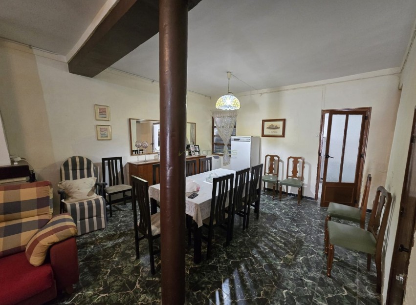 Herverkoop - Herenhuis - Salinas