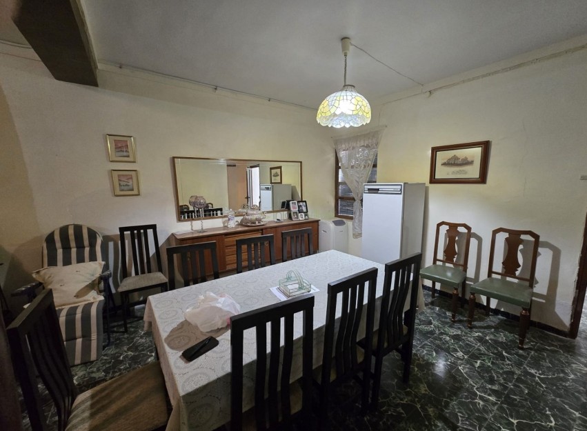 Herverkoop - Herenhuis - Salinas