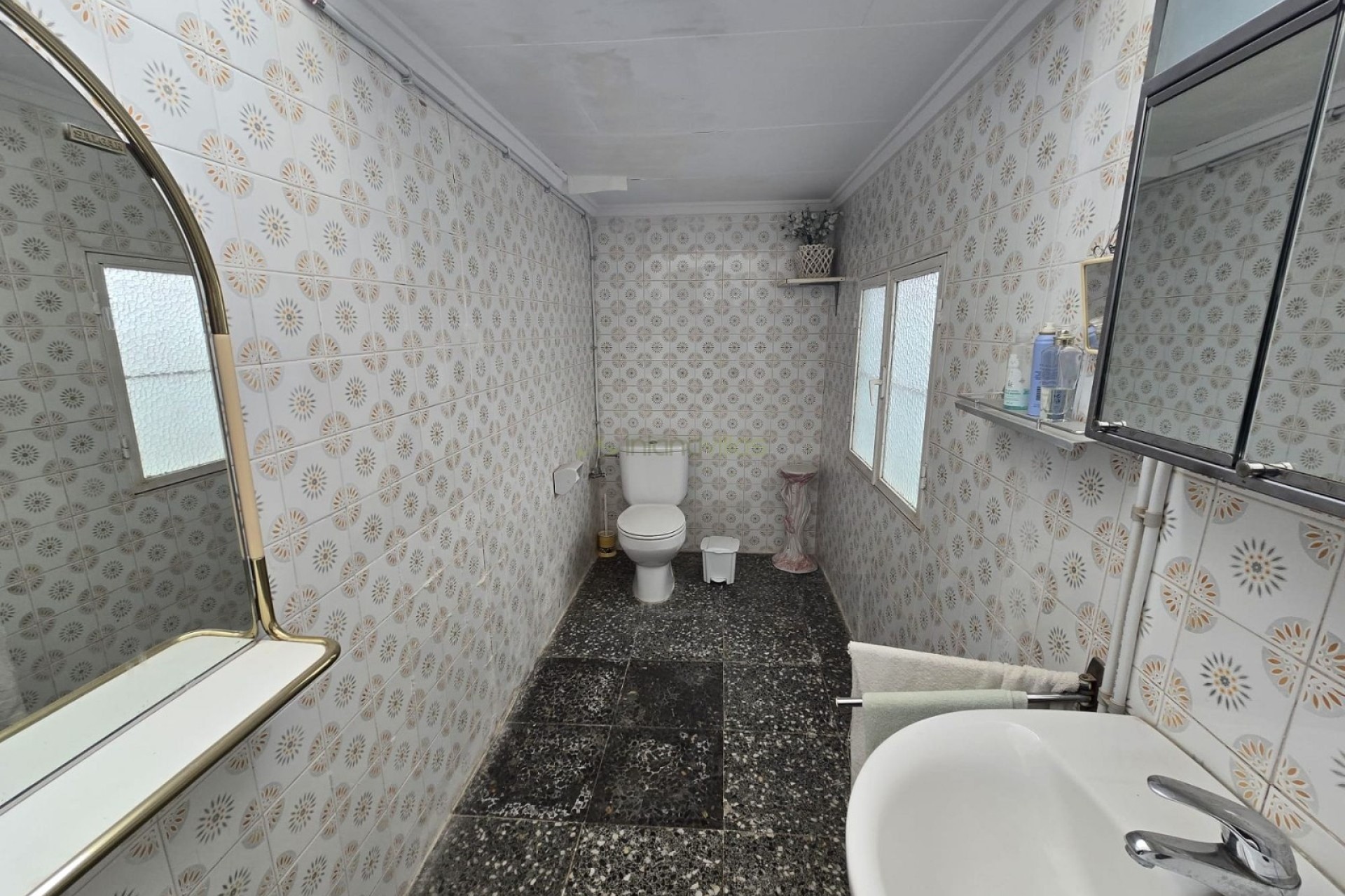 Herverkoop - Herenhuis - Salinas