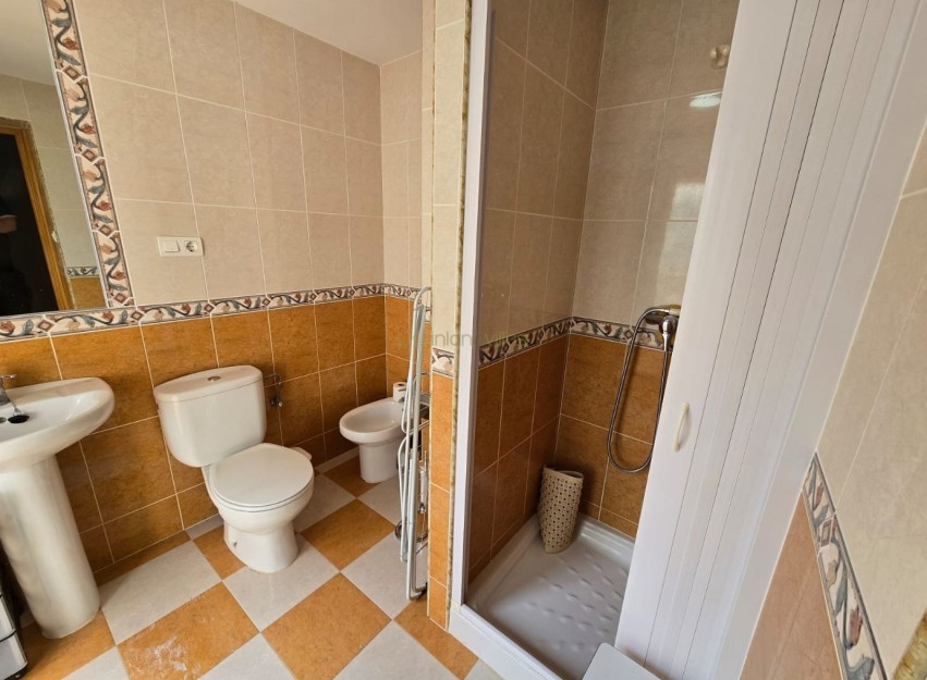 Herverkoop - Herenhuis - Salinas