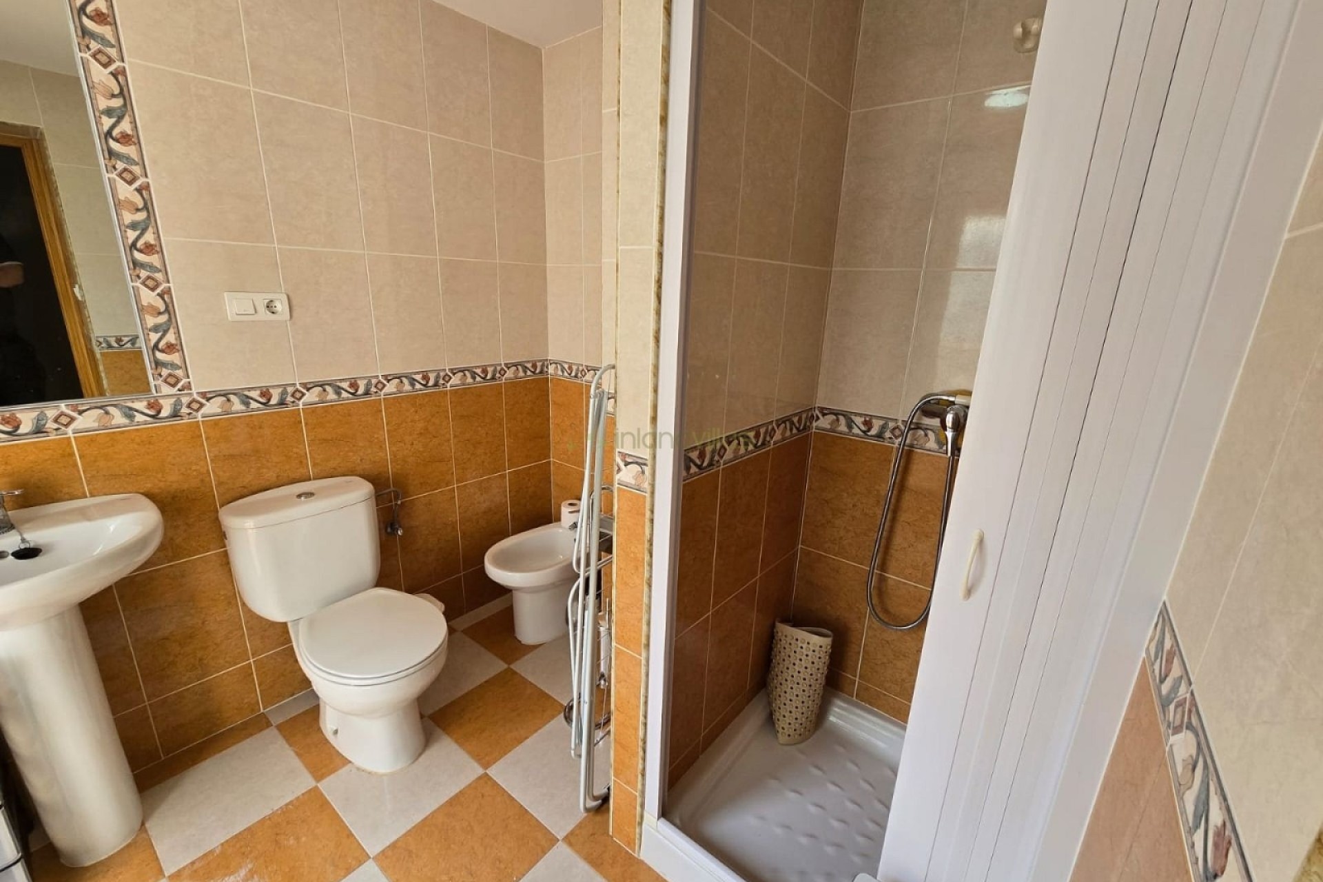 Herverkoop - Herenhuis - Salinas