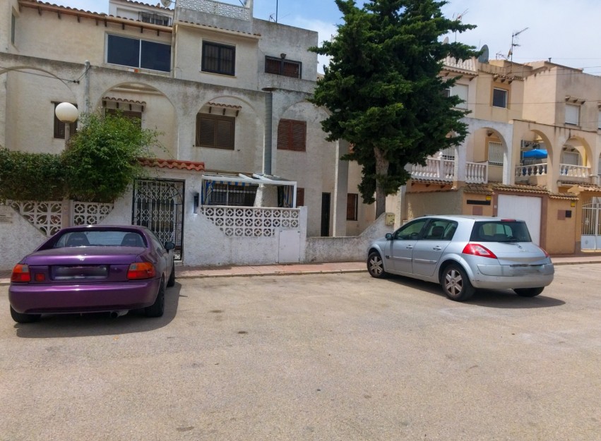 Herverkoop - Herenhuis - Torrevieja - Calas blanca