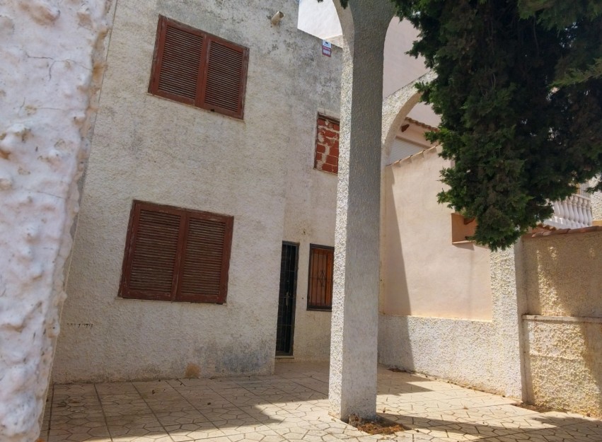 Herverkoop - Herenhuis - Torrevieja - Calas blanca