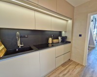 Herverkoop - Herenhuis - Torrevieja - Los Balcones