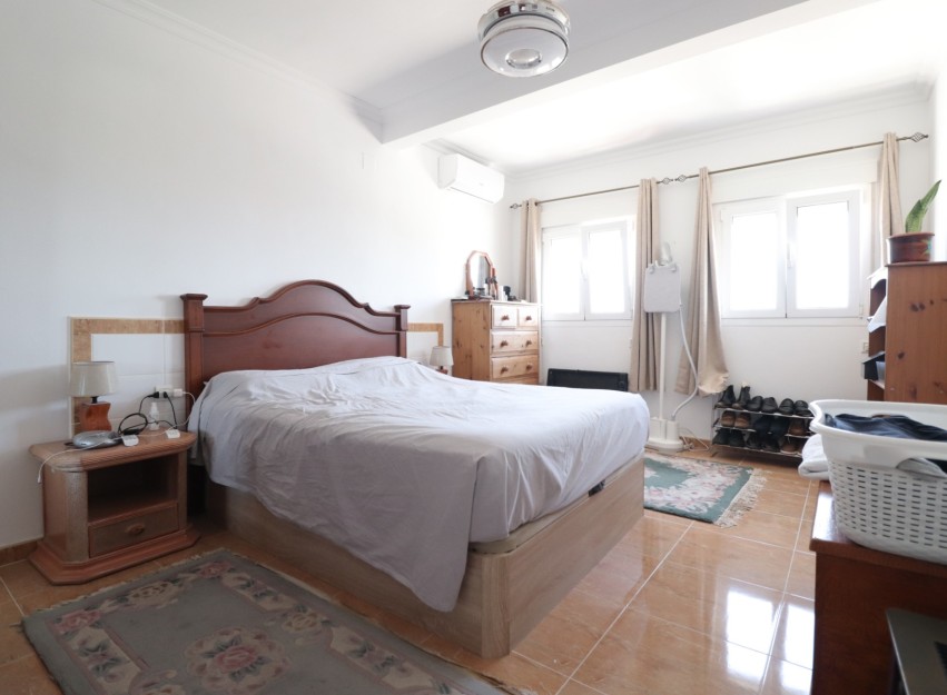 Herverkoop - Herenhuis - Torrevieja - Torretas