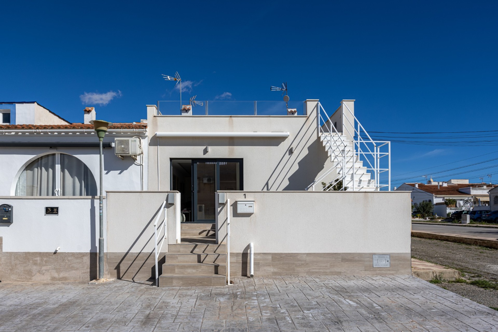 Herverkoop - Herenhuis - Torrevieja - Urbanización San Luis