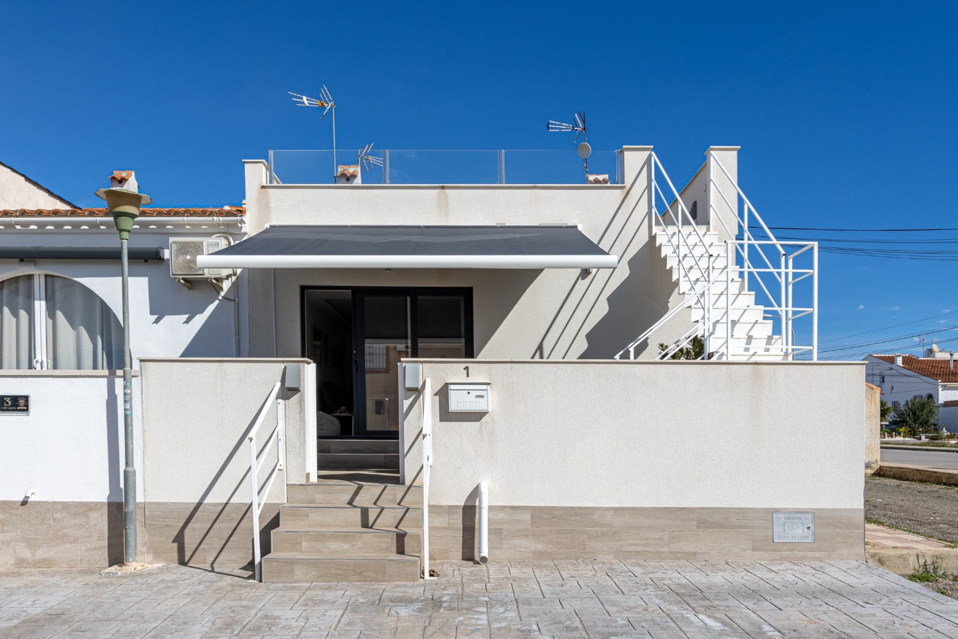 Herverkoop - Herenhuis - Torrevieja - Urbanización San Luis