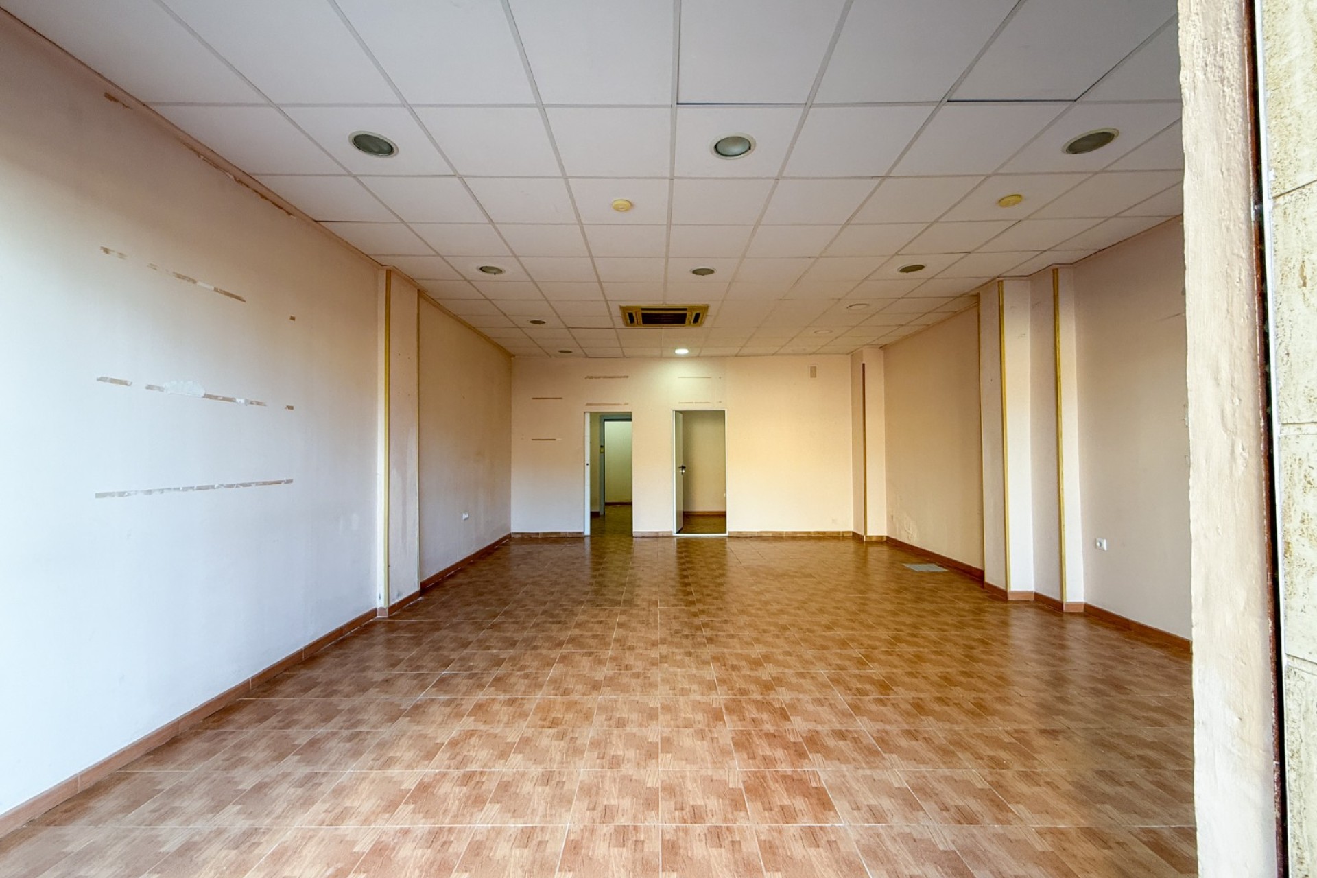 Herverkoop - Reclame - Aguilas - Paseo Parra