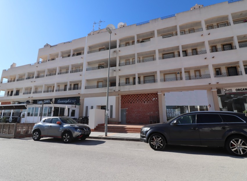 Herverkoop - Reclame - Los Montesinos - Laguna Green