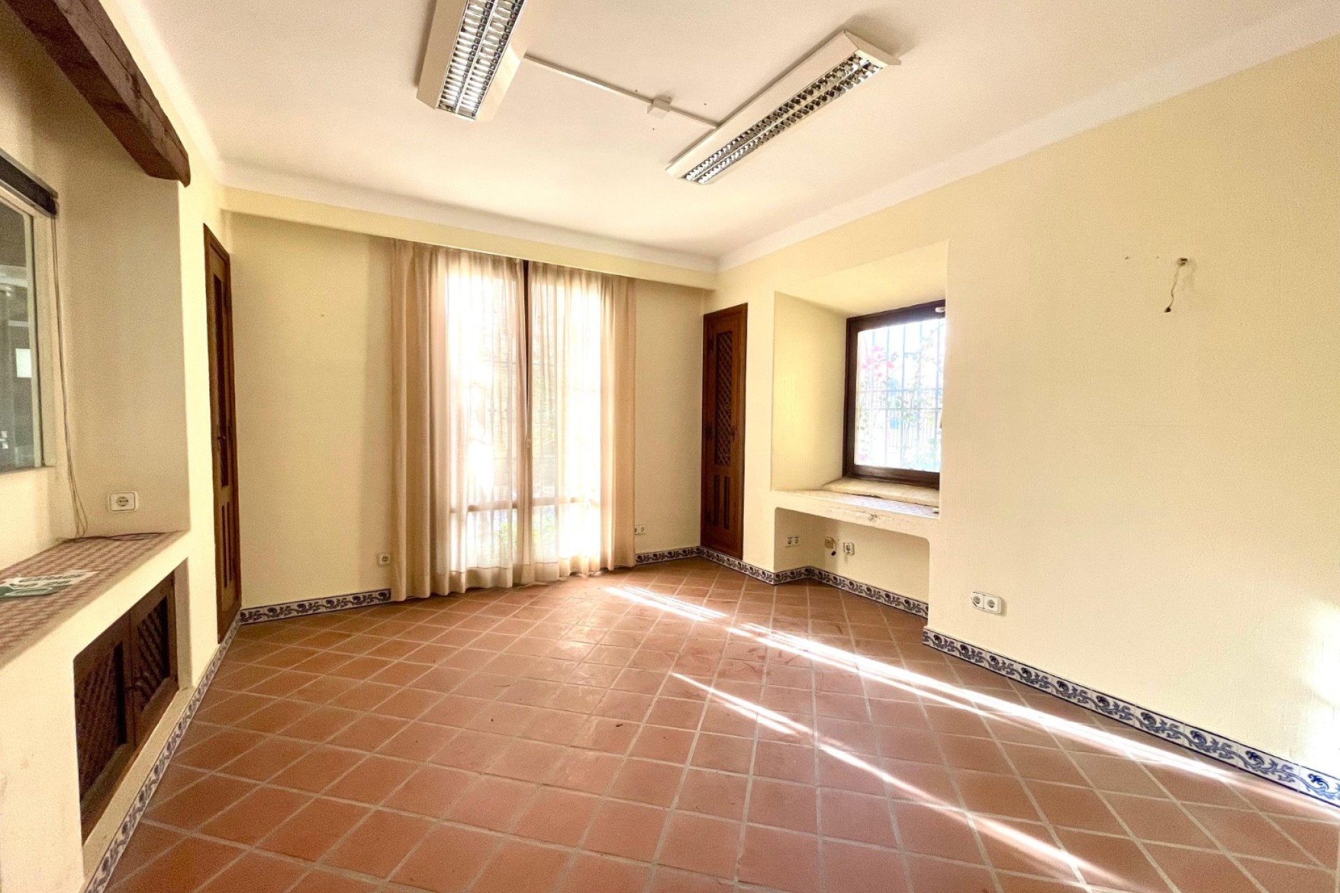 Herverkoop - Reclame - Torrevieja - Playa Los Locos