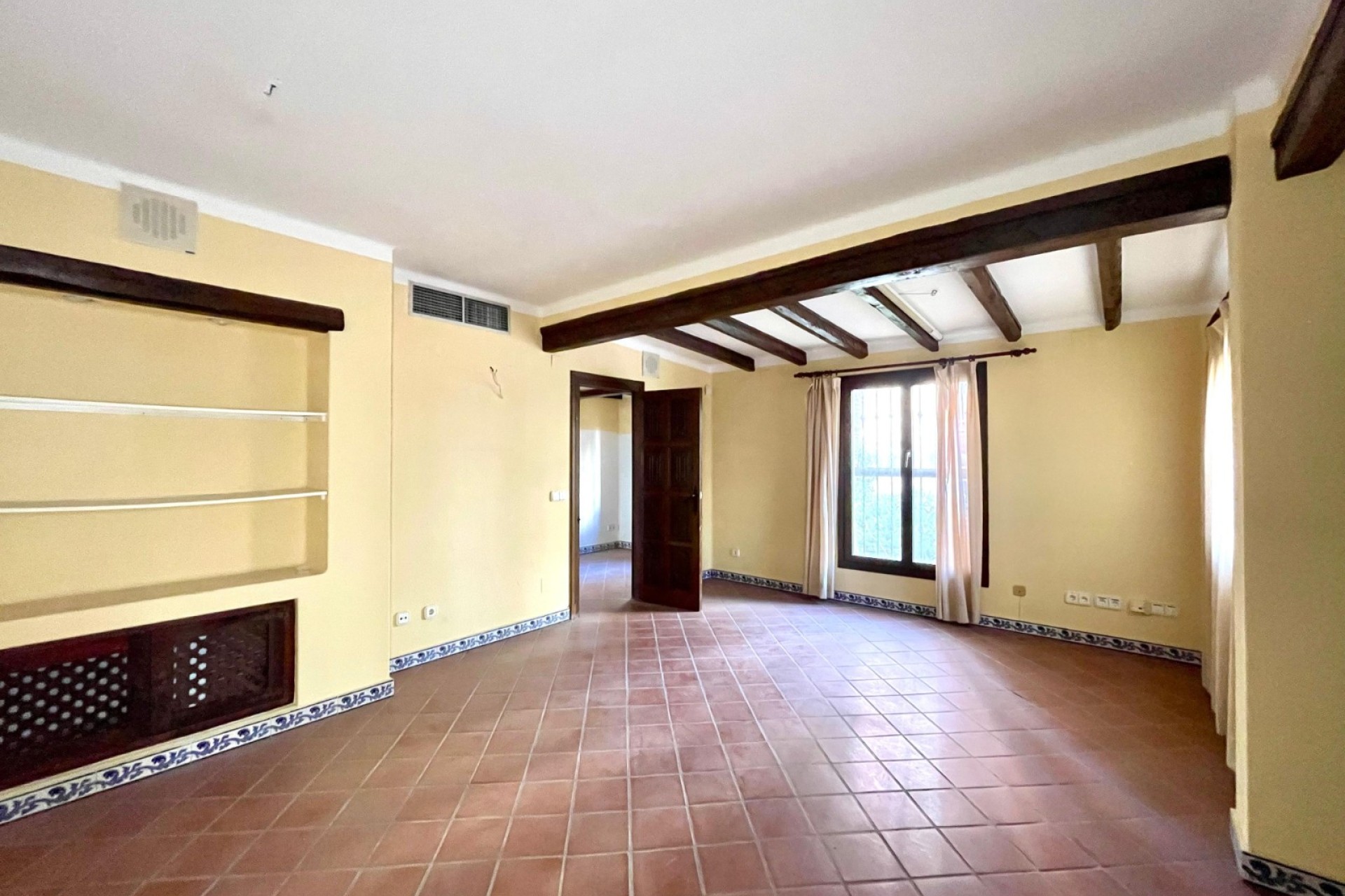 Herverkoop - Reclame - Torrevieja - Playa Los Locos