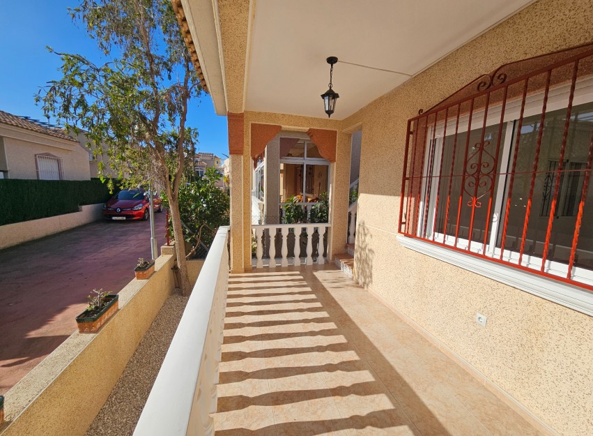 Herverkoop - Villa - Algorfa - Montemar