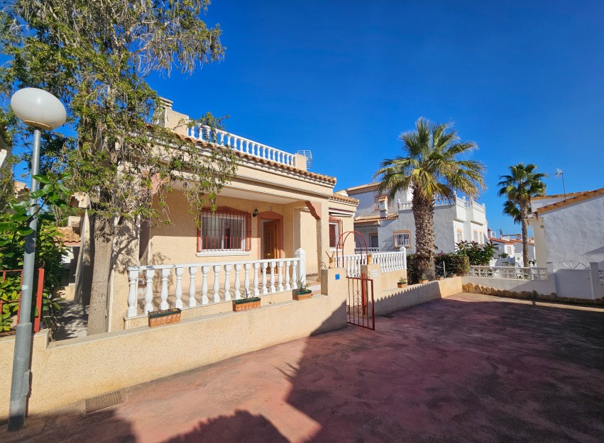 Herverkoop - Villa - Algorfa - Montemar