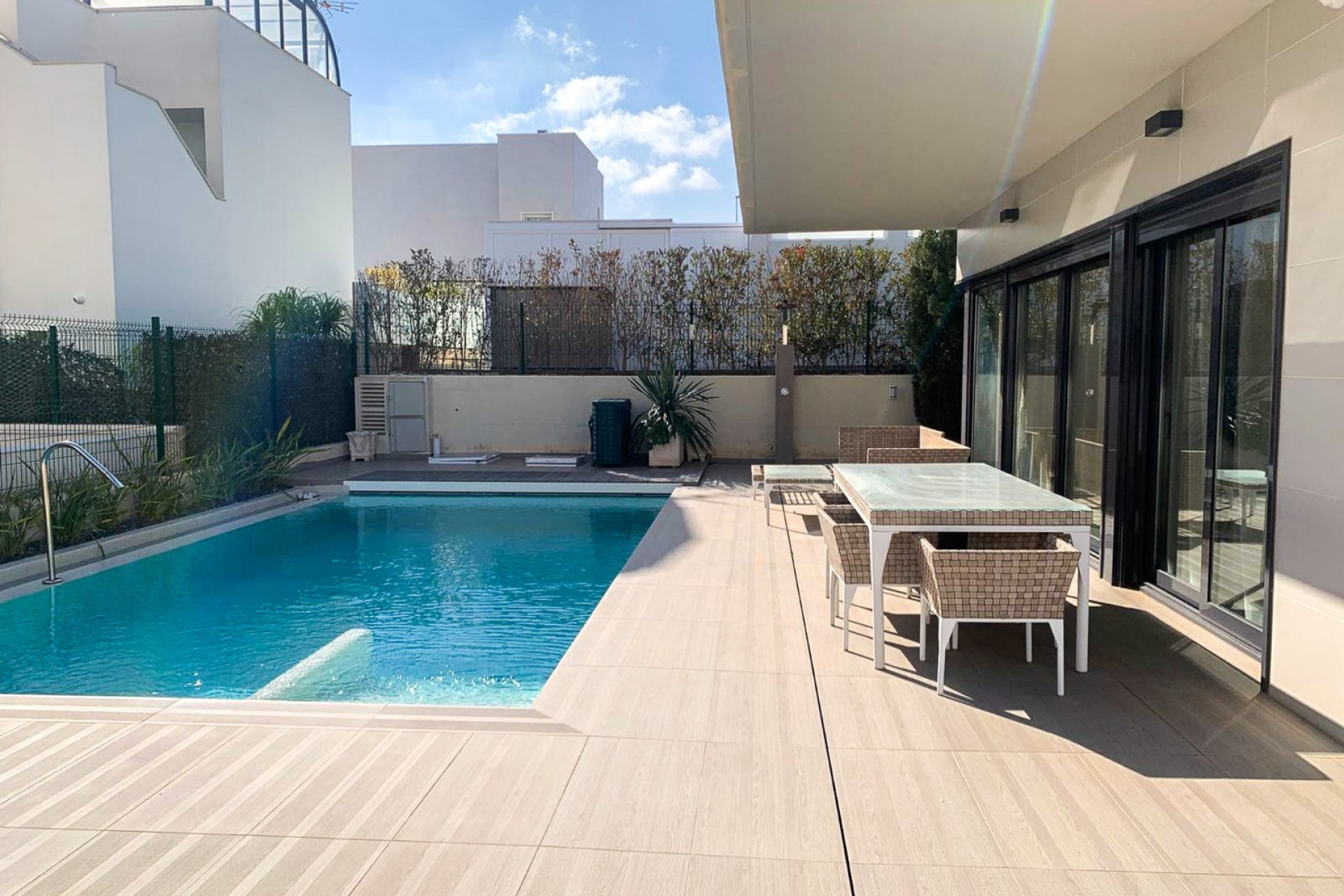 Herverkoop - Villa - Alicante - Campoamor