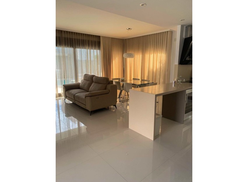 Herverkoop - Villa - Alicante - Campoamor