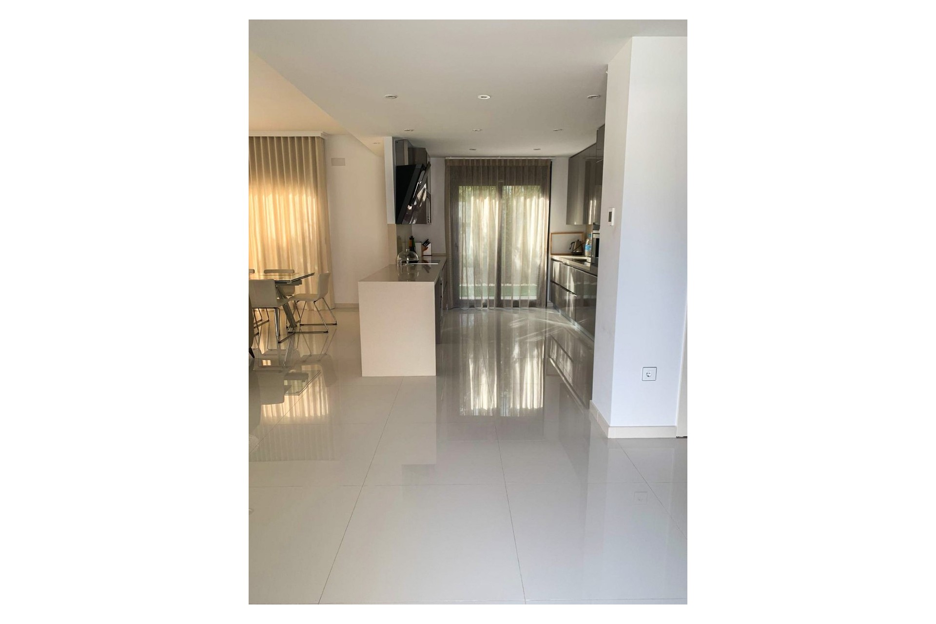 Herverkoop - Villa - Alicante - Campoamor