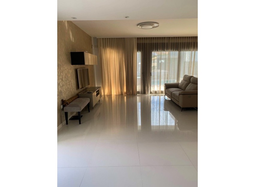 Herverkoop - Villa - Alicante - Campoamor