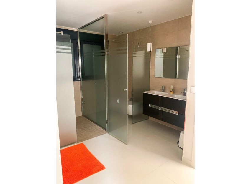 Herverkoop - Villa - Alicante - Campoamor