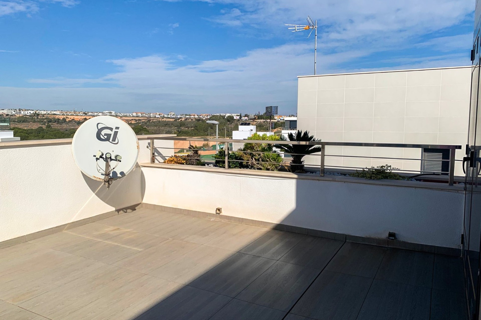 Herverkoop - Villa - Alicante - Campoamor