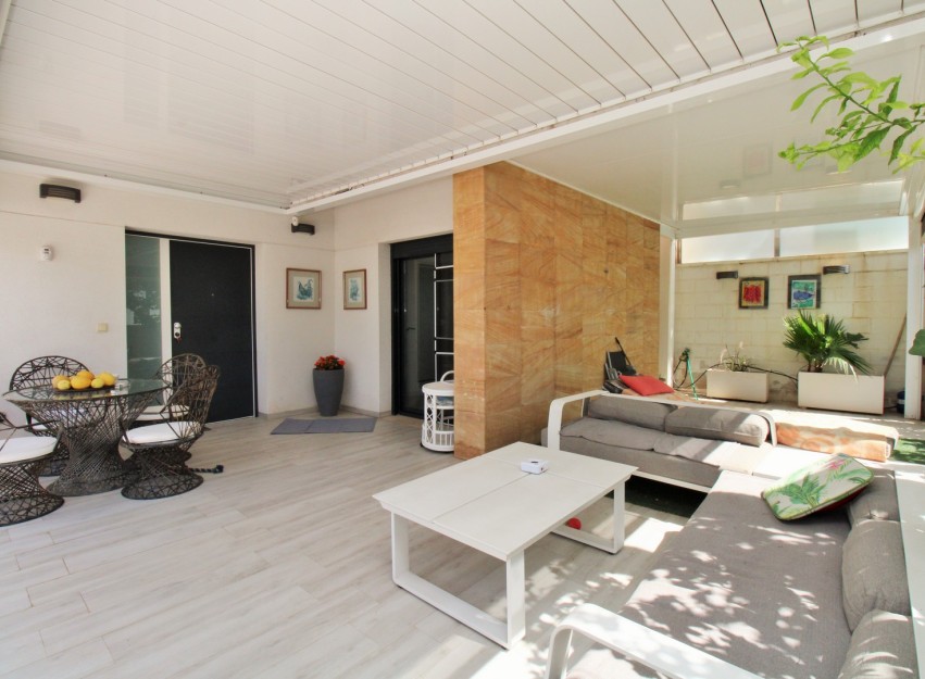 Herverkoop - Villa - Cabo Roig