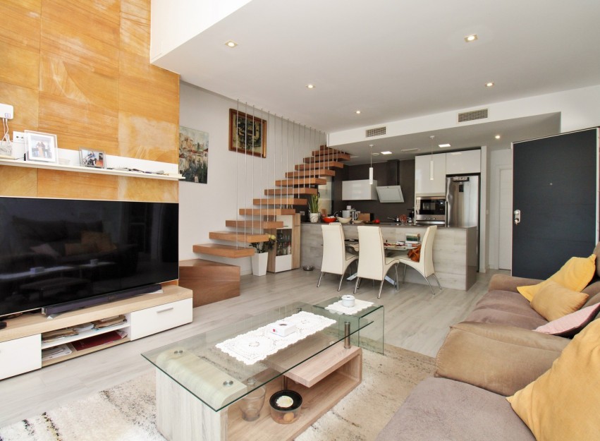 Herverkoop - Villa - Cabo Roig