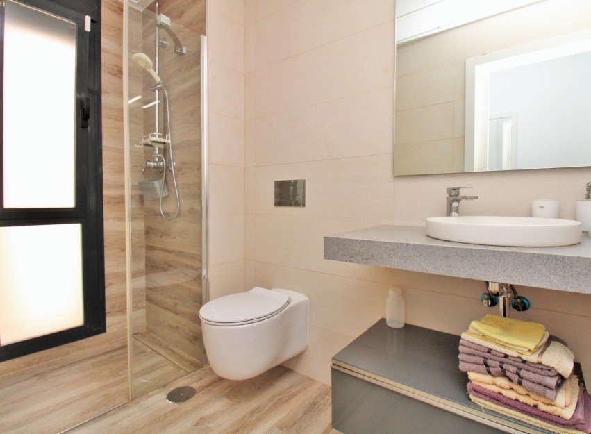 Herverkoop - Villa - Cabo Roig