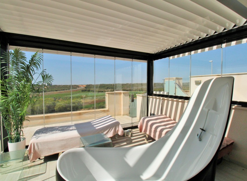 Herverkoop - Villa - Cabo Roig